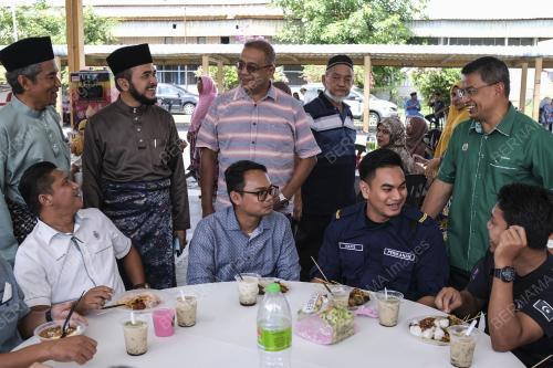 DATUK DR NIK MUHAMMAD ZAWAWI SALLEH