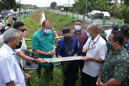 DATUK SERI TUAN IBRAHIM TUAN MAN