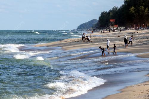 PANTAI BATU BURUK