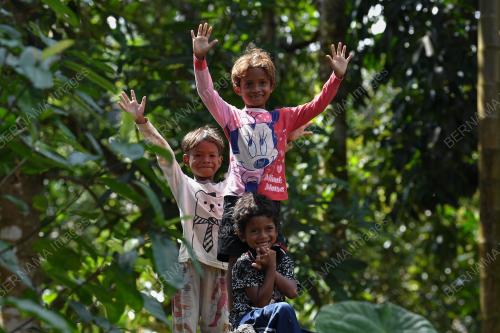 KANAK-KANAK ORANG ASLI