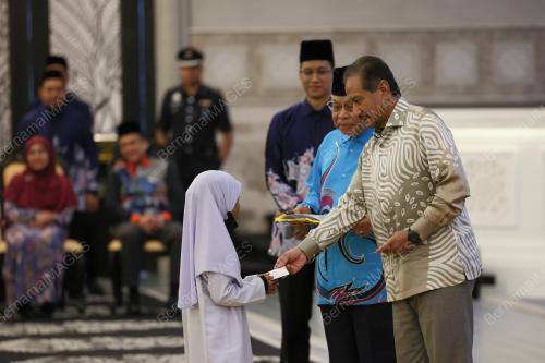 SULTAN MIZAN ZAINAL ABIDIN