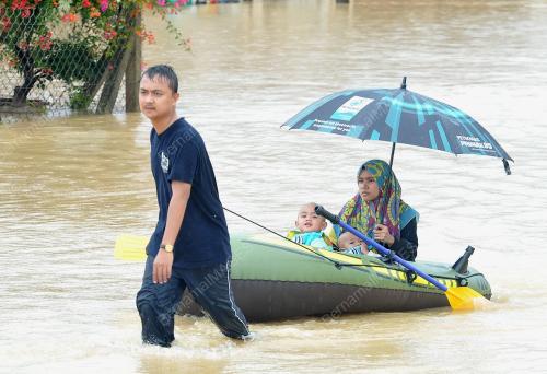 TR10_26122014_BANJIR