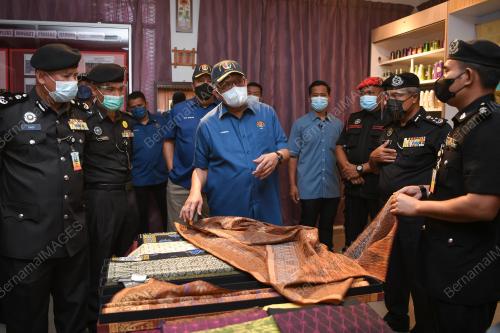 DATUK SERI HAMZAH ZAINUDIN