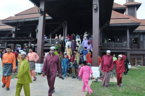 MASJID KAYU