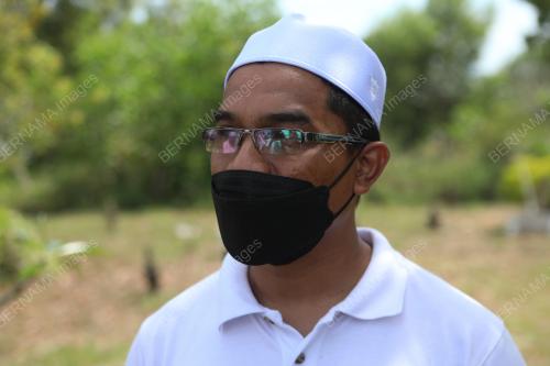 ALLAHYARHAM AWANG EMBONG