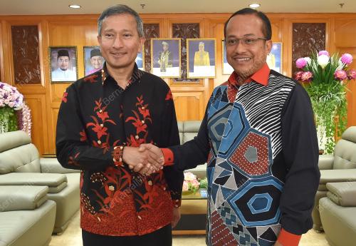 TR11_03102019_KUNJUNGAN_HORMAT_BN201910033093-05