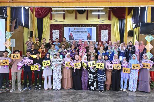 PELAJAR CEMERLANG SPM 2022