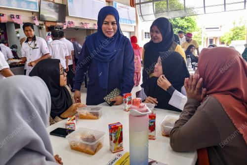 DATUK SERI DR NORAINI AHMAD