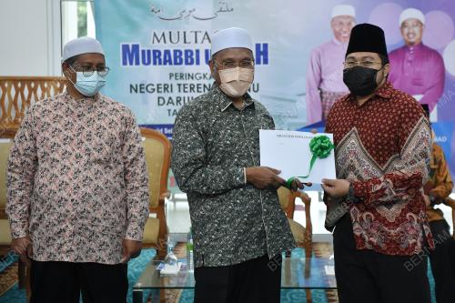 DATUK IDRIS AHMAD
