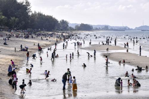 RIADAH HUJUNG MINGGU