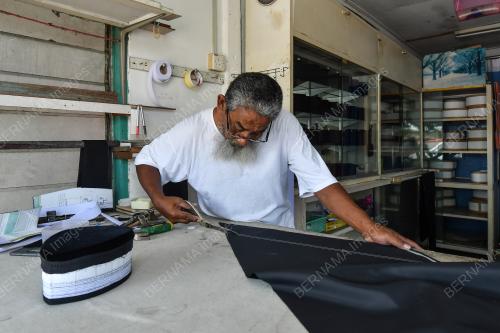 SONGKOK TERENGGANU