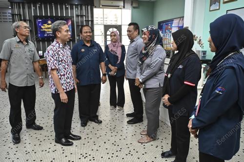 FAHMI FADZIL