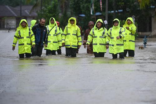 BANJIR KAMPUNG MENERONG