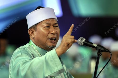TR11_15092018_MUKTAMAR_BAHAS