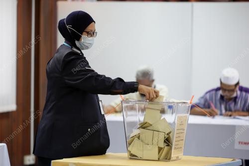PILIHAN RAYA UMUM KE-15 (PRU15)