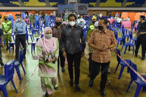 KHAIRY JAMALUDDIN