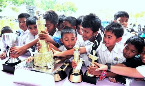 TR11_17072012_ARAK_PIALA