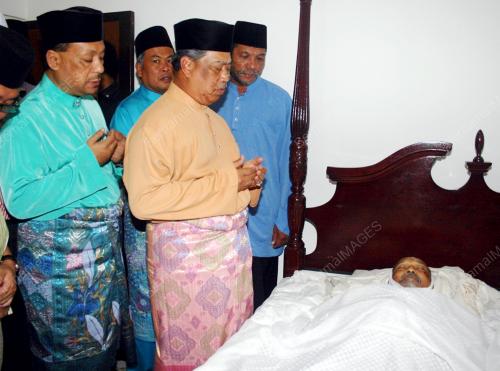 TAN SRI MUHYIDDIN YASSIN