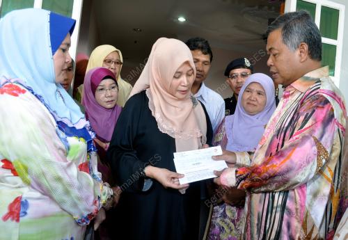 TR11_21032013_CEK_SUMBANGAN