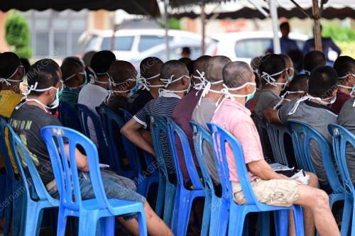 PELEPASAN BANDUAN SECARA LESEN