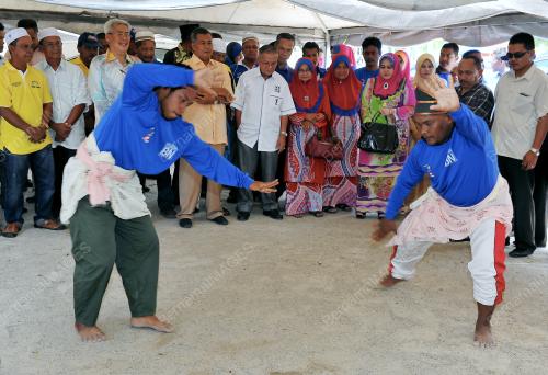 TR11_23042013_BERSILAT