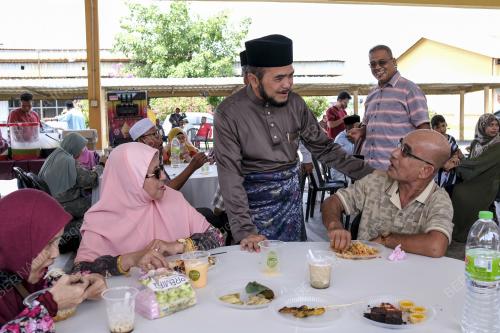 DATUK DR NIK MUHAMMAD ZAWAWI SALLEH