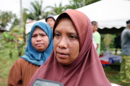 HAKISAN TANAH KUBUR