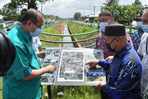 DATUK SERI TUAN IBRAHIM TUAN MAN