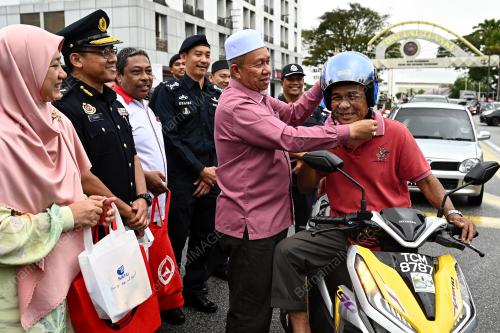 KEMPEN KESELAMATAN JALAN RAYA