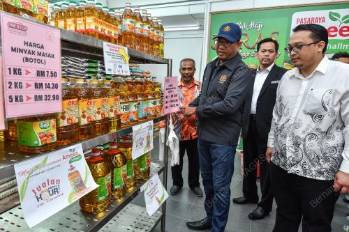 DATUK AZMAN MOHD YUSOF
