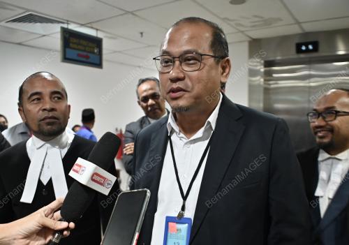 DATUK AHMAD AMZAD HASHIM