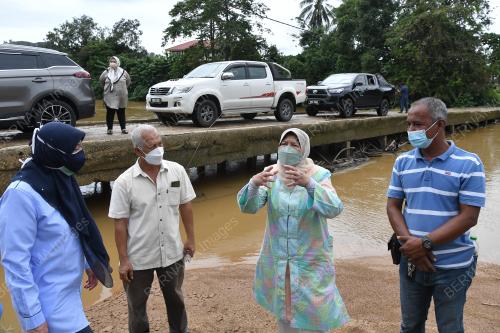 DATUK ZURAIDA KAMARUDDIN