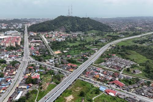 HAD LAJU JALAN PERSEKUTUAN