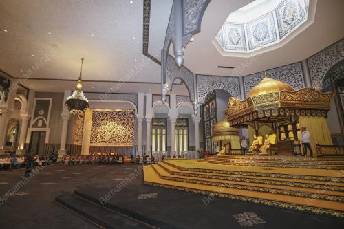 SULTAN MIZAN ZAINAL ABIDIN