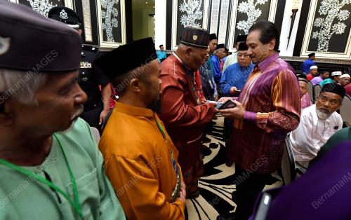 TR11_28052018_BANTUAN_AIDILFITRI_BN201805239212