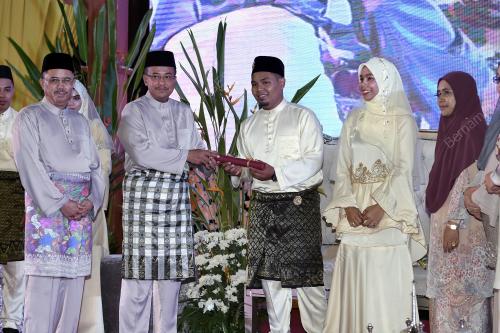 TR11_30062018_PERKAHWINAN_BN201806130772