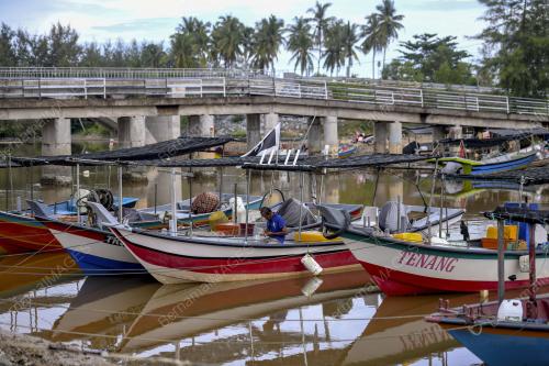 MONSUN TIMUR LAUT