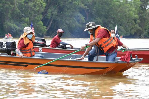 EKSPEDISI SUNGAI NERUS