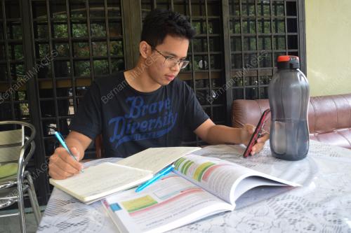 PELAJAR PDPR