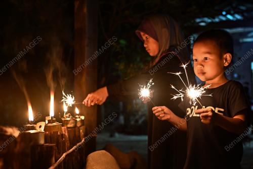 BERBUKA PUASA BERSAMA ADIK BERADIK PERANTAU