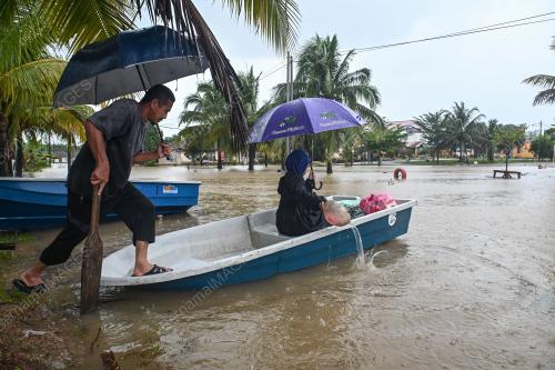 BANJIR KAMPUNG MENERONG