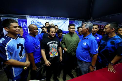 DATUK SERI AHMAD SAID