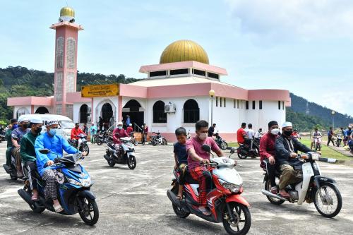 KAMPUNG BARU PULAU REDANG