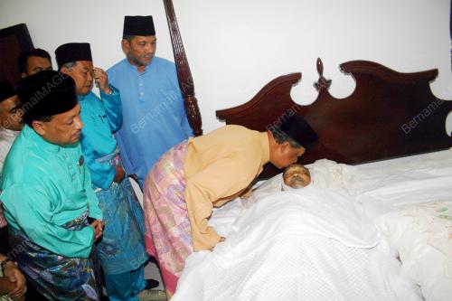 TAN SRI MUHYIDDIN YASSIN