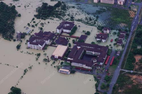 BANJIR DI PANTAI TIMUR