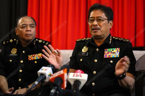 TAN SRI AZAM BAKI