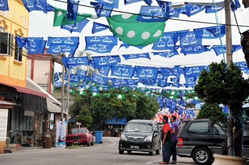 TR12_21072013_BENDERA