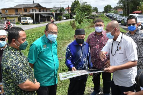 DATUK SERI TUAN IBRAHIM TUAN MAN