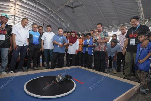DATUK SERI ABDUL RAHMAN MOHAMAD