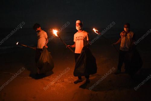 BERSIH PANTAI RAMADAN